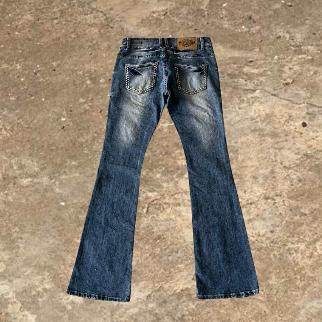 Low Rise Boot Leg Sana Jeans