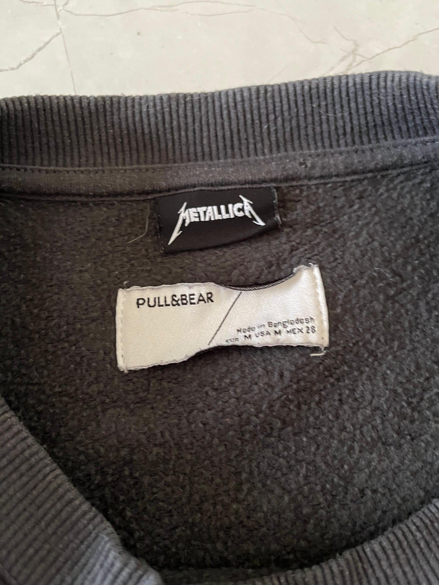 Pull And Bear Metallica Sweatershirt