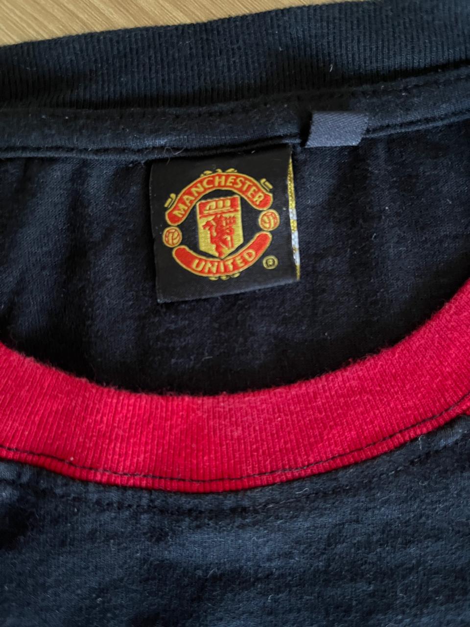 Manchester United Men's Black Tee