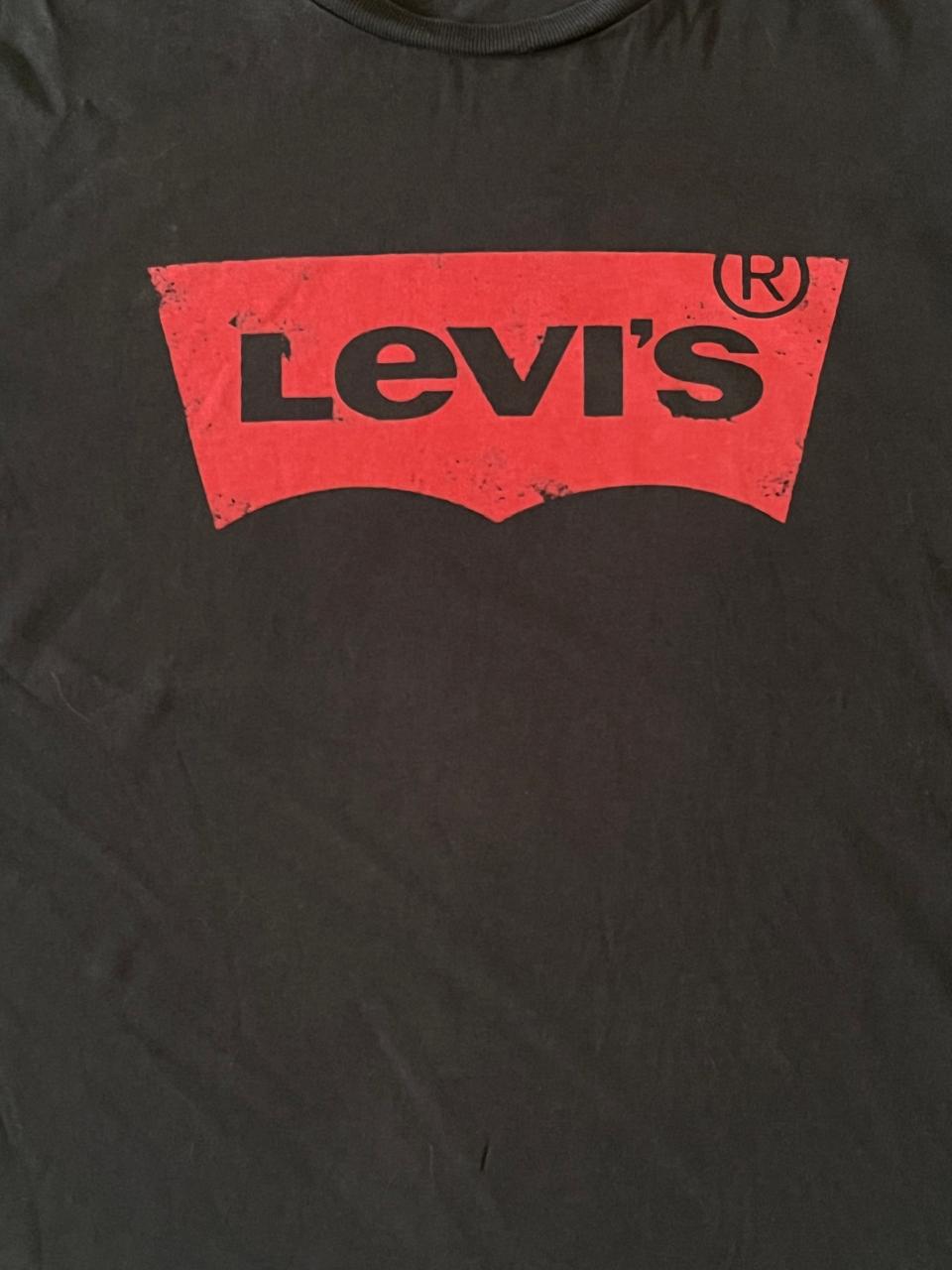 Levis Dark Grey Tee